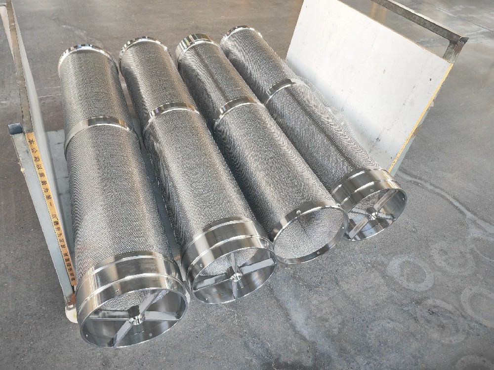 孔板復(fù)合網(wǎng)濾筒定制